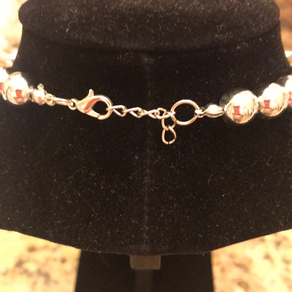 White Beaded Rope Necklace - Picture 4 of 4